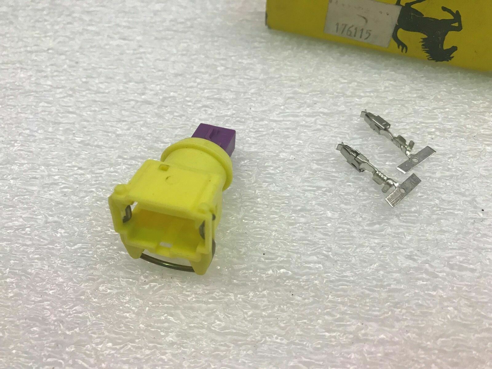 FERRARI CONNECTOR OEM NEW 176115