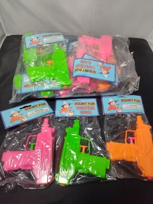 Lot of 12 Vntg Squirt Fun Water Guns Stocking Stuffers/ Stock For Store 3 Colors