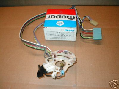 NOS Mopar 2947536 1970 Chrysler turn signal switch Newport, 300