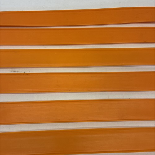 Vintage Lot of 10 Hot Wheels Red Line Era Orange Straight 24" Track & Connectors - Picture 4 of 9