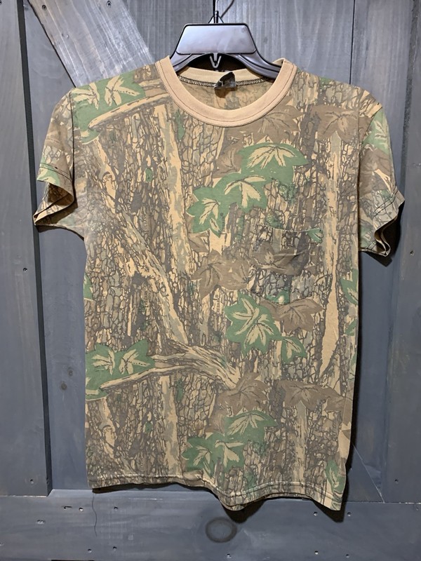 Camo Short Sleeve Pocket T Shirt Medium