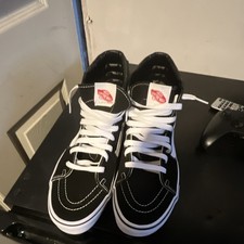 VANS Sk8-Hi Black/White High Top Lace-Up Skat...