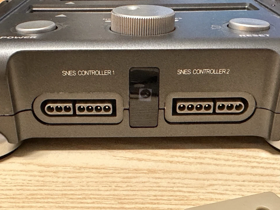 Игровая приставка Hyperkin Retron 3 — совместима с NES, SNES, Sega Genesis - Изображение 3 из 4