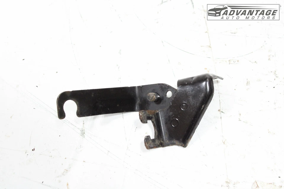 2017-2024 MITSUBISHI OUTLANDER SPORT FRONT RIGHT BRAKE HOSE BRACKET MOUNT OEM - Image 3 of 4