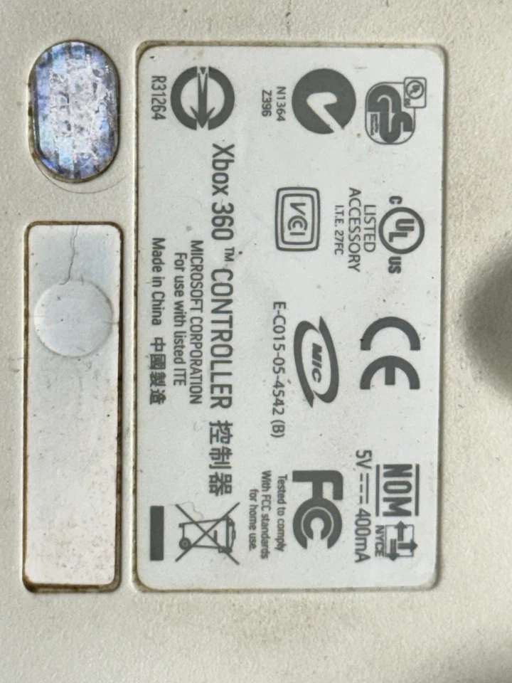 Microsoft Xbox 360 Wired Controller White – Heavy Wear, Yellowing, As-Is - Image 4 of 4