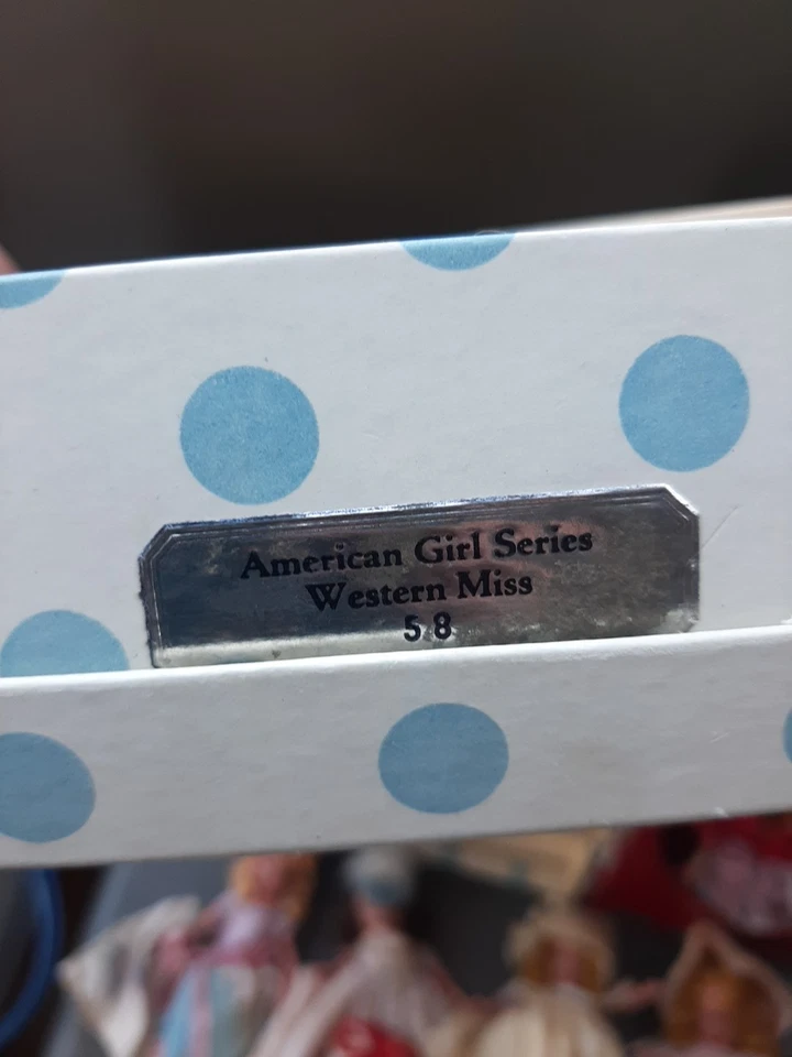 LOTE DE 10 PIEZAS ~ Nancy Ann ~ Muñeca Bisque Libro de Cuentos ~ Coleccionable ~ Años 30/1940 ~ Cajas ~ Etiquetas Foto 3 de 4