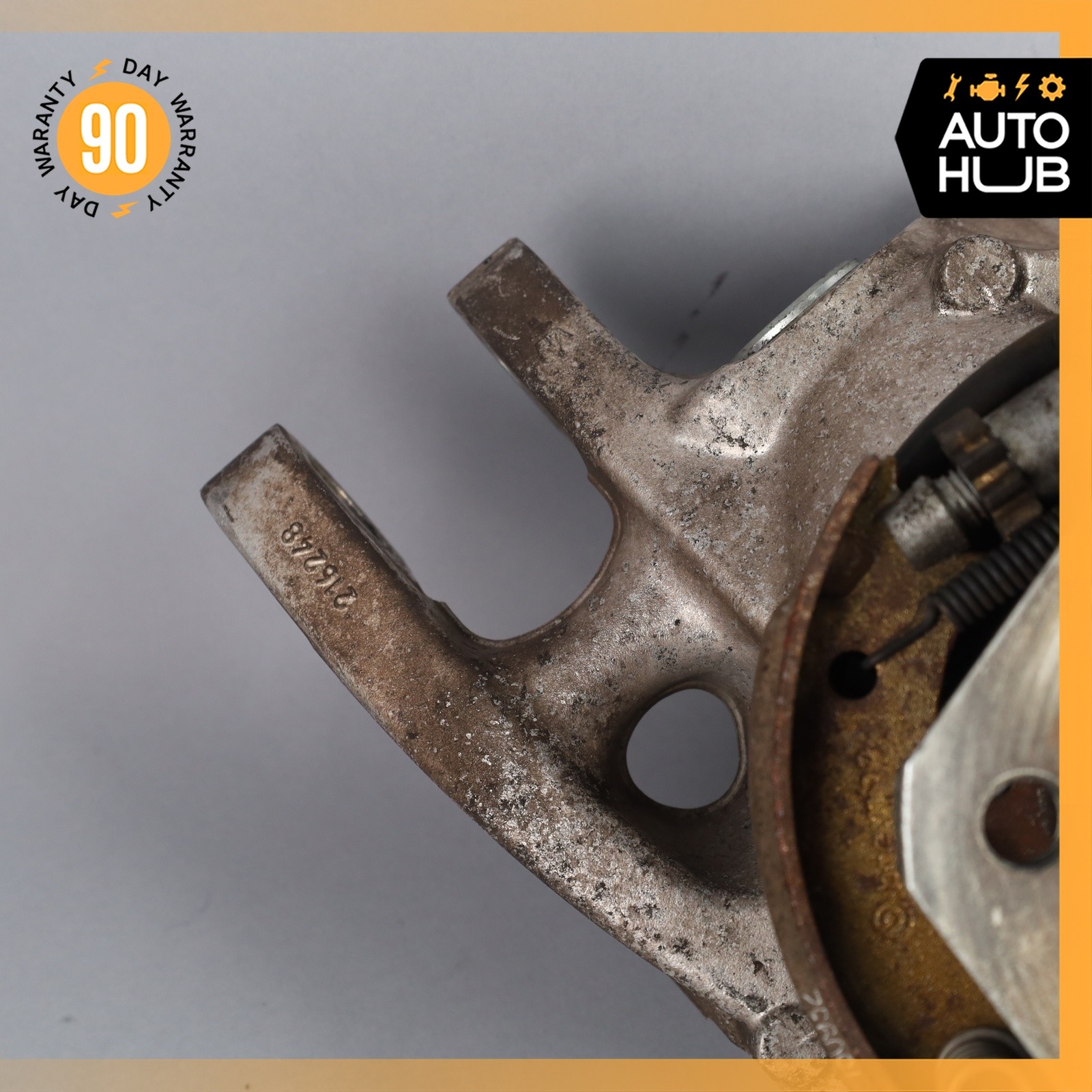 11-19 Maserati GranTurismo M145 Rear Left Side Spindle Knuckle Hub OEM 74k