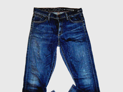 GOLD DESING BY J.CREW WOMENS STRETCH , DESTRESSED JEAN THE ''JENNY'' SIZE 27 W