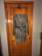 Daisy Fuentes Size M Black and White Houndstooth Long Sleeve Dress