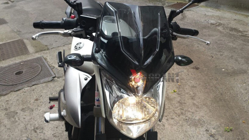 Luz indicadora de señal de giro delantera/trasera para Yamaha FZ-1N FZ-1 FAZER FZ6R XJ6 Foto 4 de 4