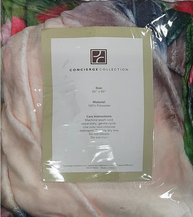 Concierge Collection Animals Digital Print Plush Throw 50 x 60 in - Image 2 of 2