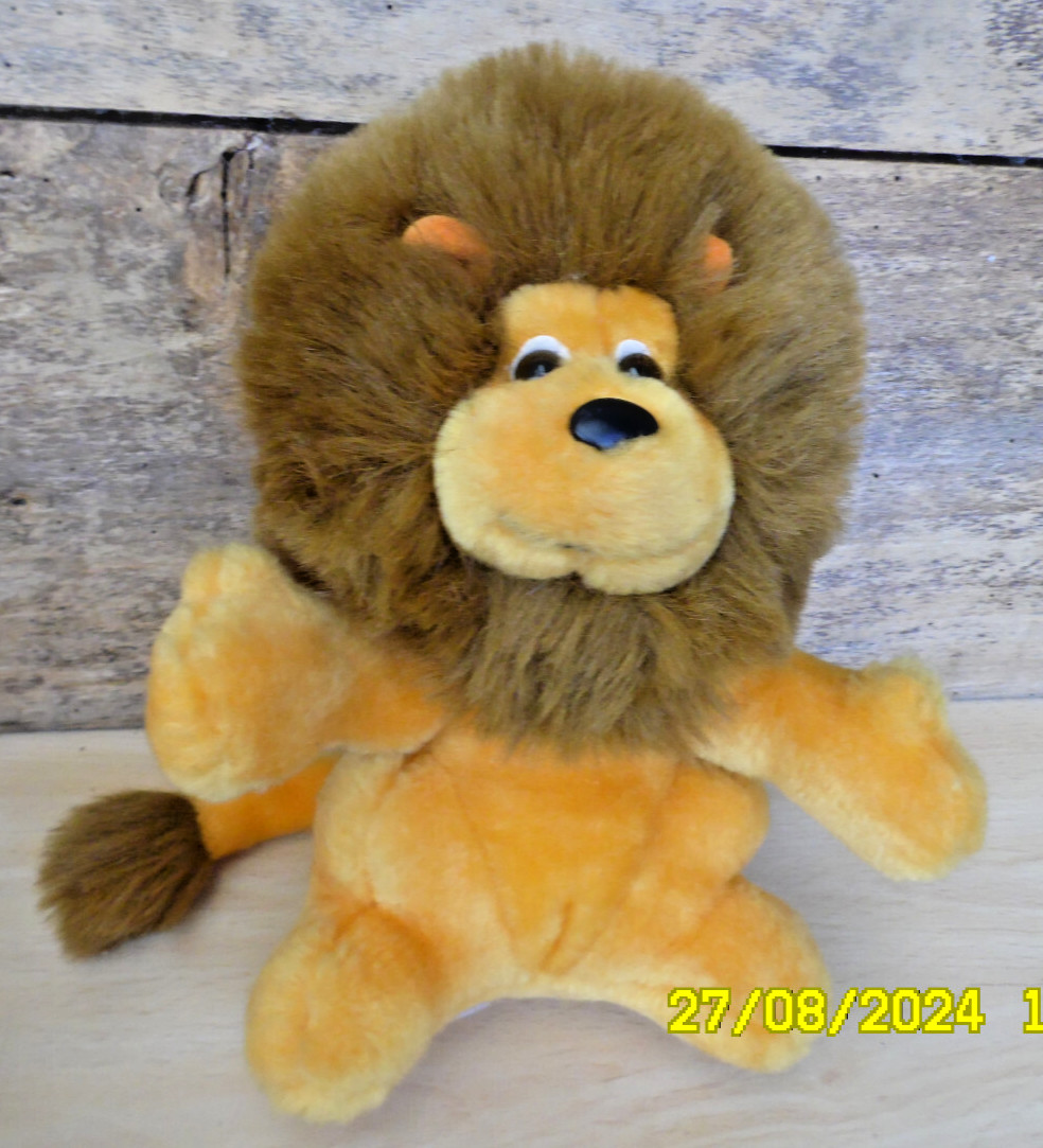 Peluche Lion Ajena Vintage pour Revivre la Magie du Tour de France LCL