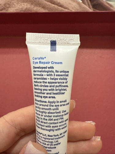 CeraVe Eye Repair Cream - 0.5 fl oz - Picture 3 of 6