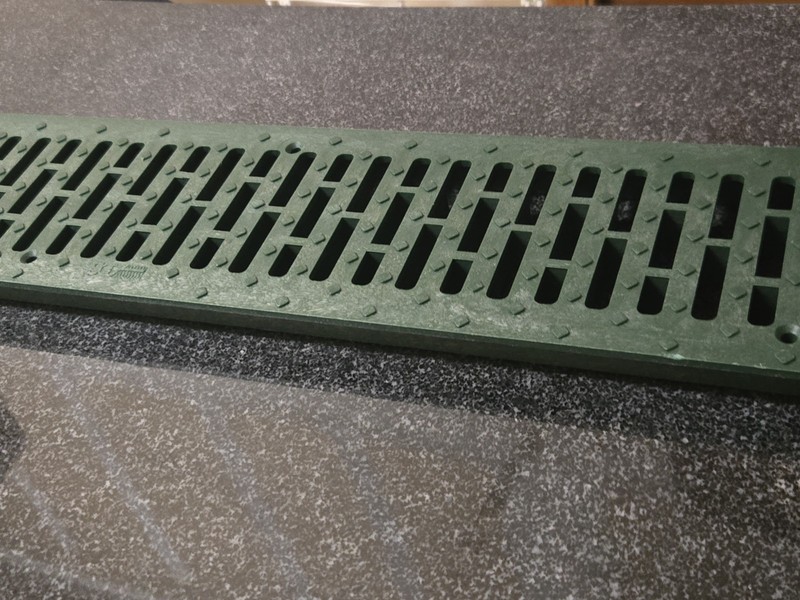 NDS #814 Drain Grate 5"x20" Pro Series. Green