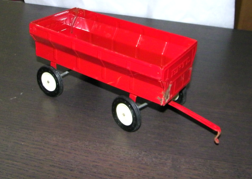 Ertl Pressed Steel 1/16 International IH Red Farm Trailer Flare Box Wagon Fair - 第 2/7 張圖片