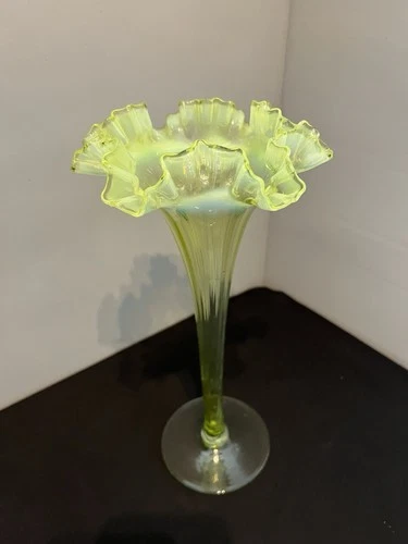 Fenton Yellow & Opalescent Ruffled Trumpet Vase