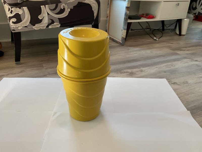 Plastic Vintage Casacade Hard Blender  6.5”