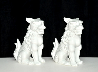 2 FOO DOGS FIGURINES Japan, 6 3/4'' Glossy White, Ceramic, Vintage, EXC!