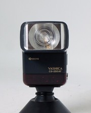 Yashica CS-250 AF CS 250 AF Electronic Flash 35mm SLR film camera Kyocera