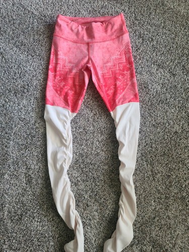ALO Yoga red strawberry/cream Goddess 