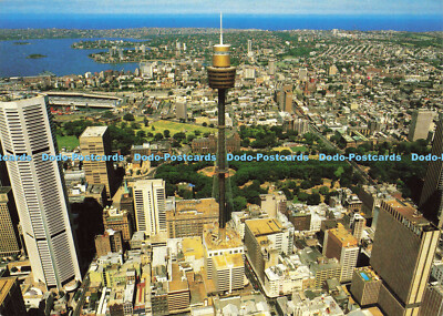 D157137 Der Sydney Tower dominiert die Skyline. Set gegen die östlichen Vororte