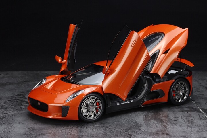 Almost Real 1:18 AR Jaguar C-X75 CX75 2015 Diecast Car Model Toy