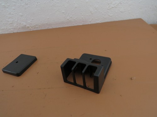 McCulloch Mac 3200 Chainsaw OEM Air Filter Housing - Picture 6 of 7