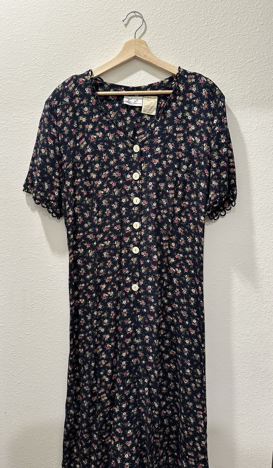 Kithie Lee Vintage-Inspired Midi Dress with Retro Charm