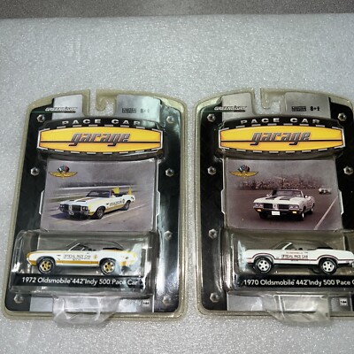 2 NEW Green light REAL RIDER '70 OLDS 442/ '72 OLDS INDY 500 PACE CARS   BB7