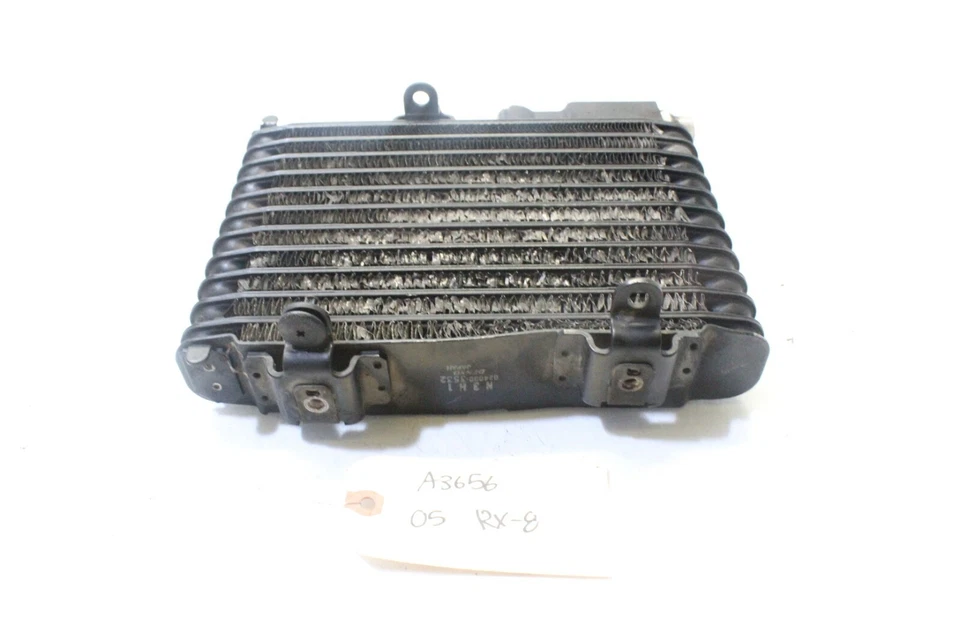 2005 MAZDA RX-8 LH СО СТОРОНЫ ВОДИТЕЛЯ ВСПОМОГАТЕЛЬНЫЙ ОХЛАДИТЕЛЬ МАСЛА ДВИГАТЕЛЯ РАДИАТОР A3656 - Изображение 3 из 4