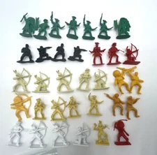 Vintage Tim Mee? Marx? Hong Kong Plastic Cowboys Indian Multicoor Lot Of 34