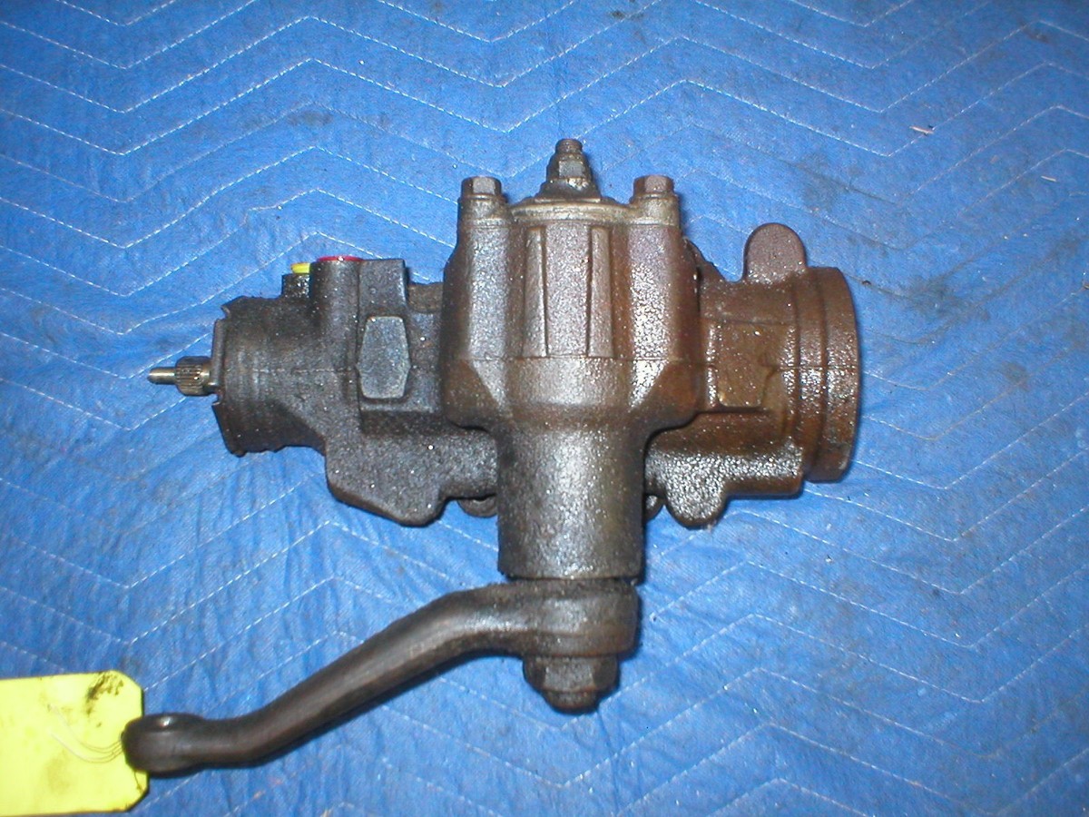 ダー梅様 1982-92 Camaro Firebird Quick Ratio Steering Gear Z Box 2600525
