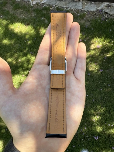 Pre-Owned Breitling Black Alligator Leather Strap 22-20 mm 744P Deploy