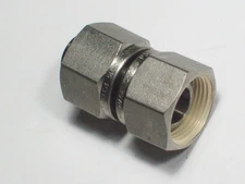 1- Swagelok Stainless Steel Port Connectors, 3/4" OD Tube, SS-1211-PC