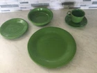 FIESTAWARE 5 PIECE PLACE SETTING SHAMROCK GREEN