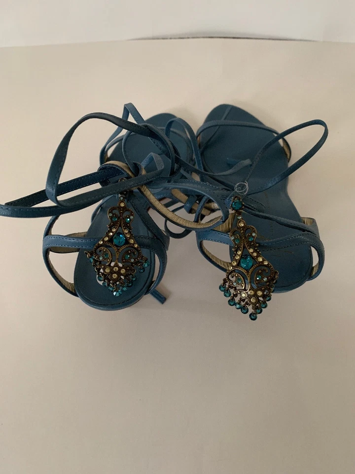 GIUSEPPE ZANOTTI VICINI BLUE JEWELLED TIE UP KITTEN HEEL PUMPS 7.5 - Image 2 of 3