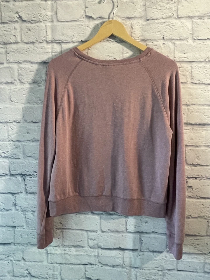 Comida chatarra dejar de jugar juegos con mi corazón sudadera rosa talla M venta al por menor $45 Foto 2 de 4