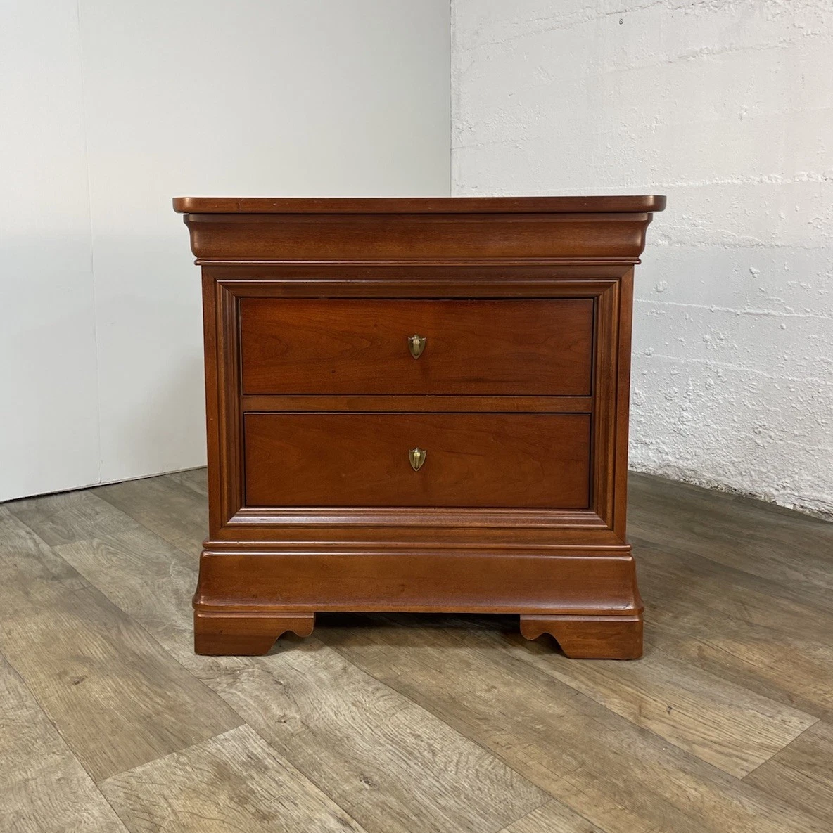 Thomasville Wood Traditional Home Furniture for sale | eBay