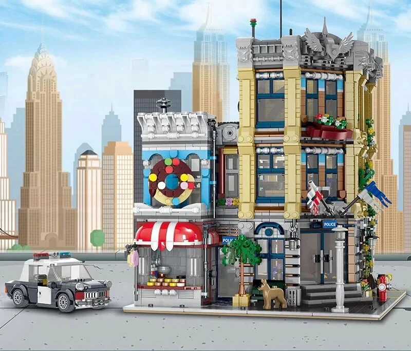 Police Station with Donut Shop Modular City Building Blocks Set | General Jim's - Image 2 of 4