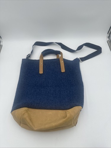 Stadler Linda Bag Blue And Tan - Picture 11 of 23