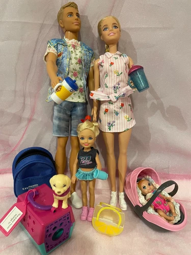 Family Dolls Set of 4 People with Mom, Dad, 2 Kids and a Puppy