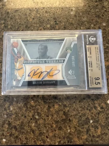 2007 UD SP Rookie Threads Kevin Durant /199 ROOKIE RC RPA Auto Autograph BGS 9.5