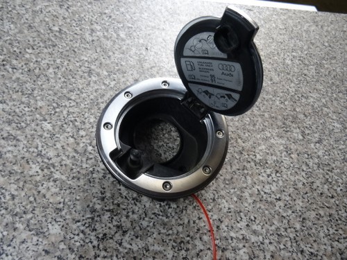Original Audi TT 8S Tankdeckel mit Stellmotor Chrom 8S0809857C 8S0862153 - Bild 2 von 6