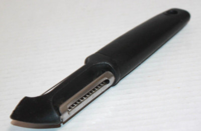 Chefmate Black Easy Grip Double Side Veggie Peeler