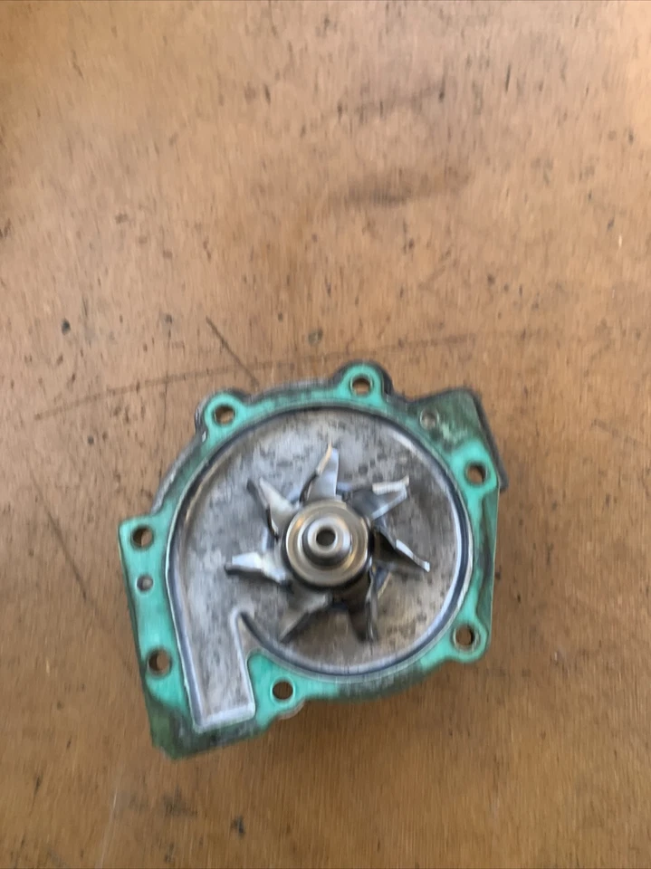Kit de bomba de agua Volvo C30 C70 2008-2013 2,5 L 30751700 OEM Foto 2 de 4