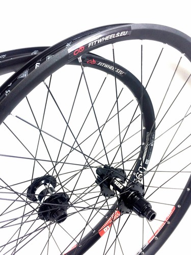 Wheelset DT Swiss Freeride FR560 650b 350 Thru axle Downhill - Picture 3 of 5