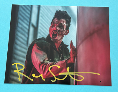 Ray Santiago  -  Ash vs Evil Dead - signed, original Autogramm !!!