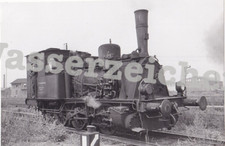 Orig.Foto Lok Nr. ???? DB, Gattung pr. T3 vor Gebäude der Knoll AG (BW853)