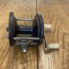 Vintage Penn 'No. 77' Multiplier Sea Reel - 2.75" - Made in USA - Good Clicker