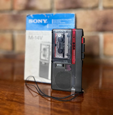 Sony M-14V Microcassette Recorder VOR Voice Operated Original Box Working